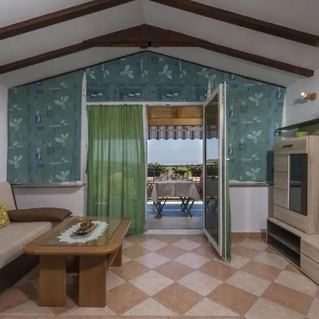 Apartament Gd In Tina *